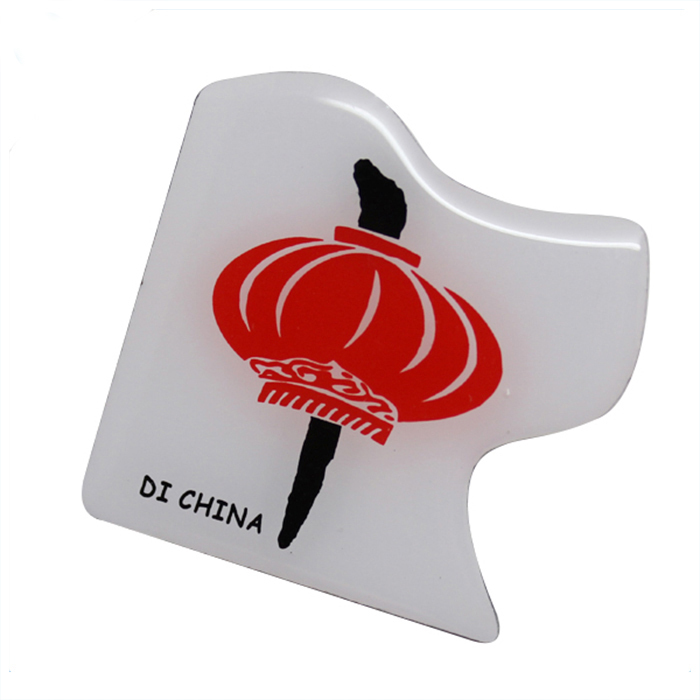 Pin de lapela com impressão deslocada de logotipo personalizado em formato irregular