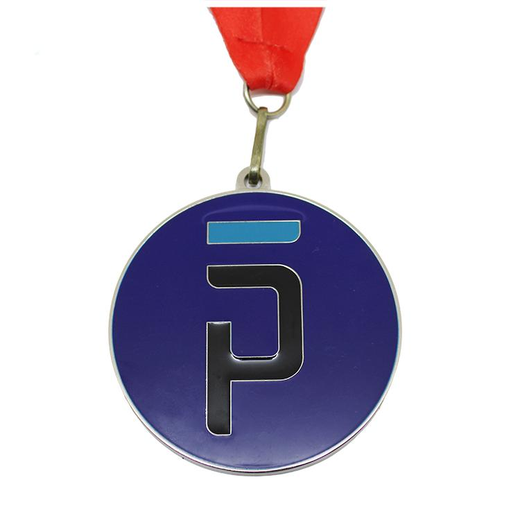 Medalha de metal em pasta de cor personalizada com cordão