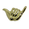Alfinete de lapela de metal com gesto dourado 3D