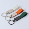 Chaveiro de couro PU de metal com logotipo de design gratuito personalizado