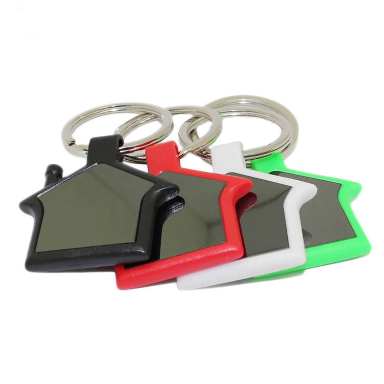 Porta-chaves de PVC rígido em formato de casa colorida personalizada