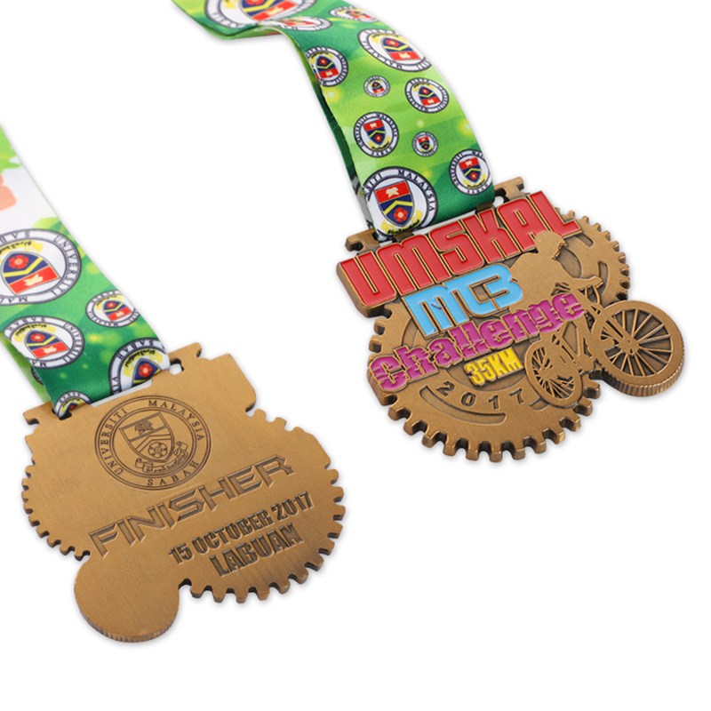 Desafio 35K Estrela de Bronze Ciclismo Colar Milagroso Religioso Medalhas E Fitas Militares