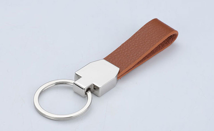 Chaveiro de couro marrom