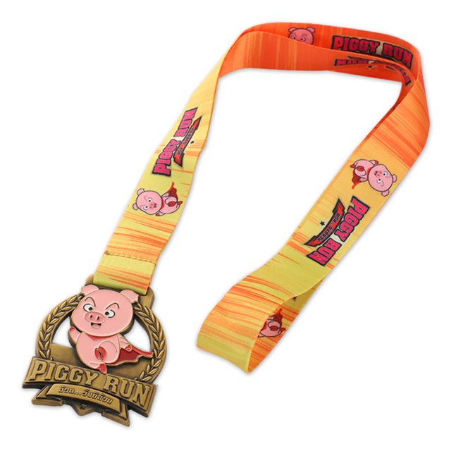 Medalhas personalizadas de corrida Piggy Run nos Estados Unidos em ouro cross country