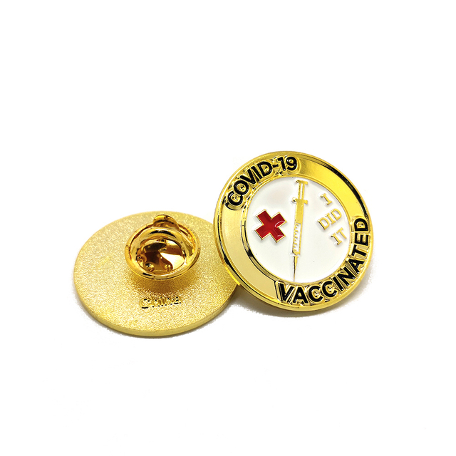 Distintivo de lapela de esmalte macio Corona Vaccine Pin de metal vacinado Covid